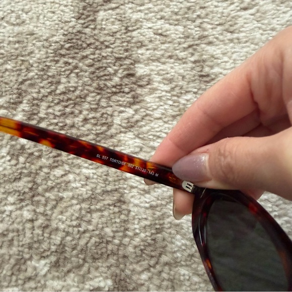 Tortoise Shell Sunglasses - Picture 4 of 9